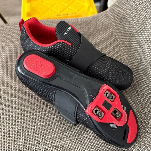 Peloton Bike Shoes - Picture 3 of 6